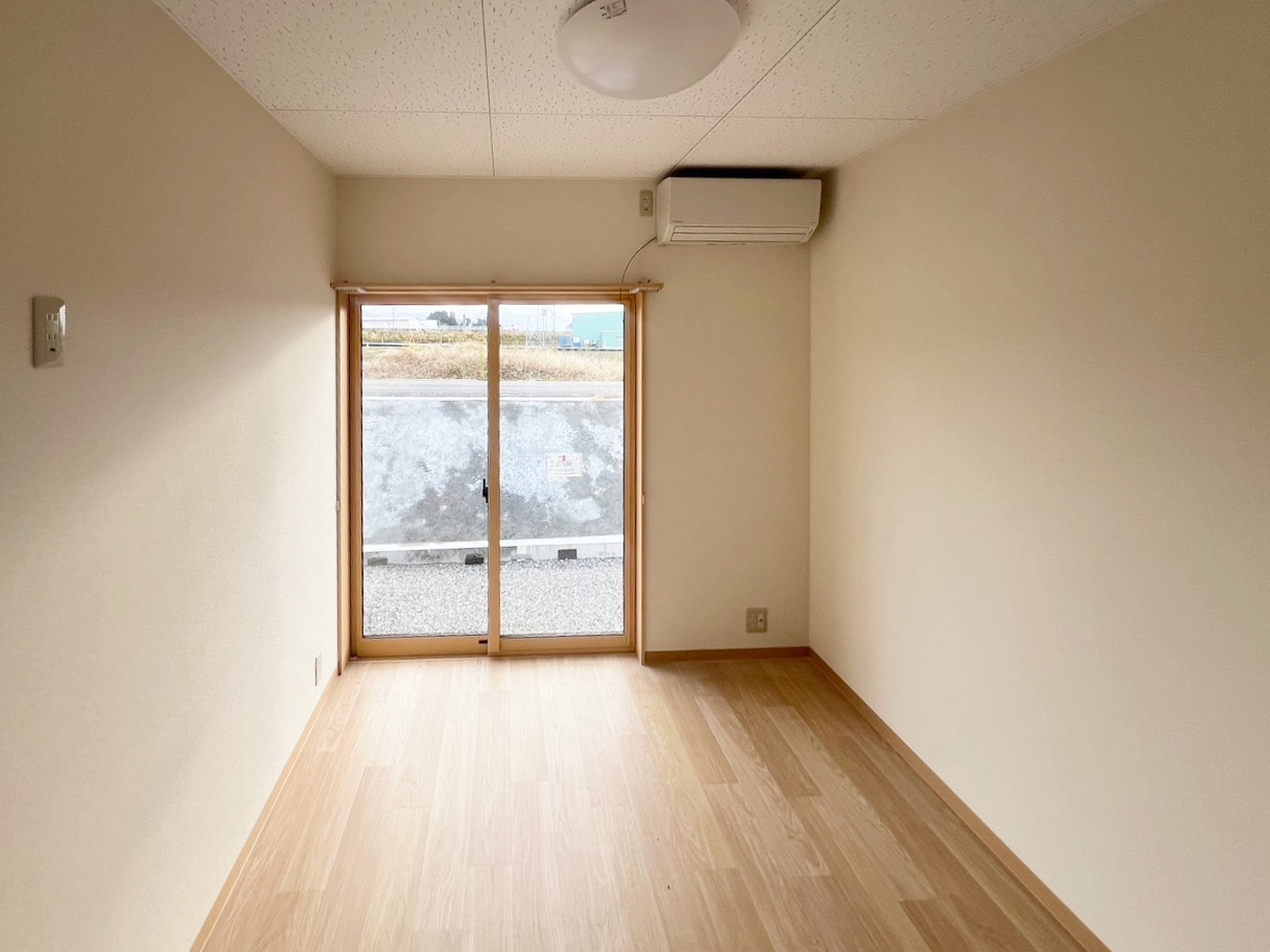 全室個室のワンルーム寮、個室